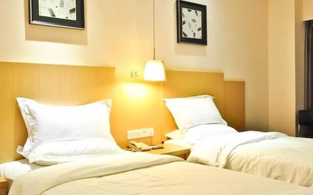 Sealy Hotel