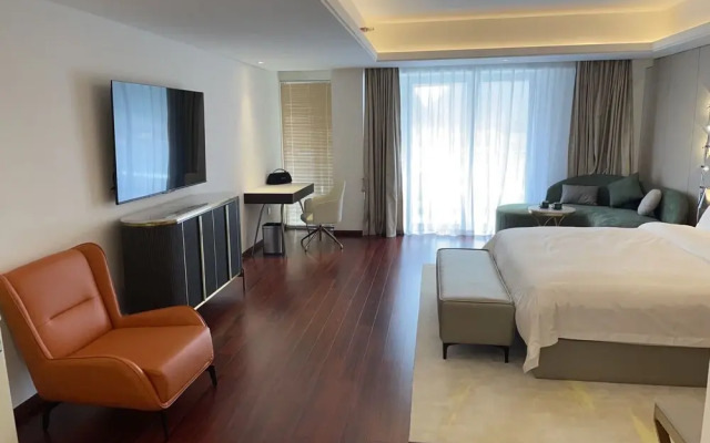 Rishi-Arcadia Hotel