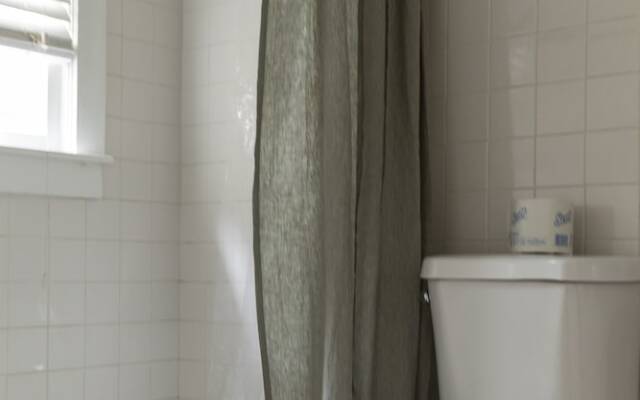 The Grandview Collection - Newark