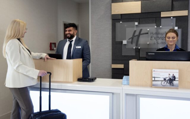 Holiday Inn Express Hotel & Suites Chester by IHG