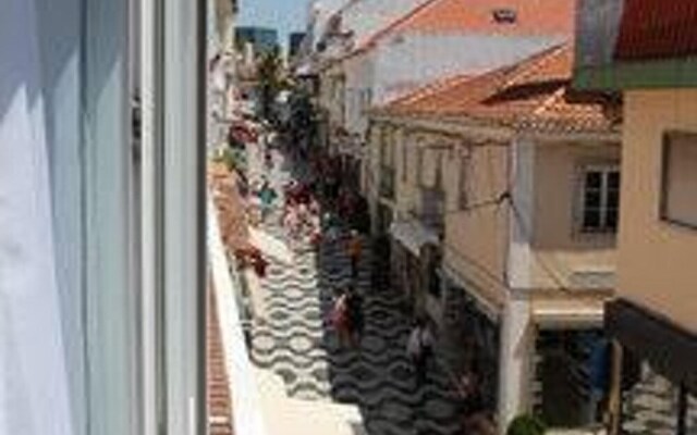 Apartment with One Bedroom in Cascais, with Wonderful City View, Balcony And Wifi - 500 M From the Beach