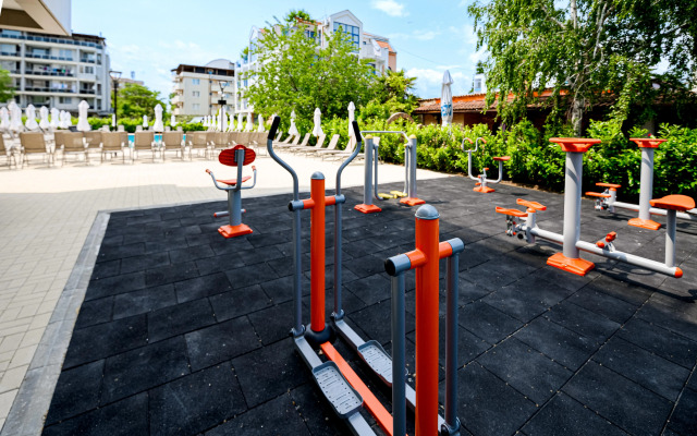 Hotel Laguna Park Sunrise