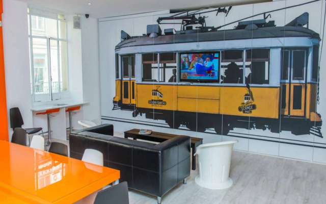 Golden Tram 242 Lisbonne Hostel