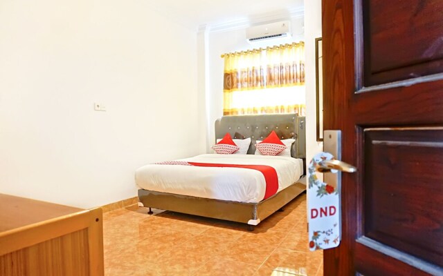 Khasanah Residence By OYO Rooms