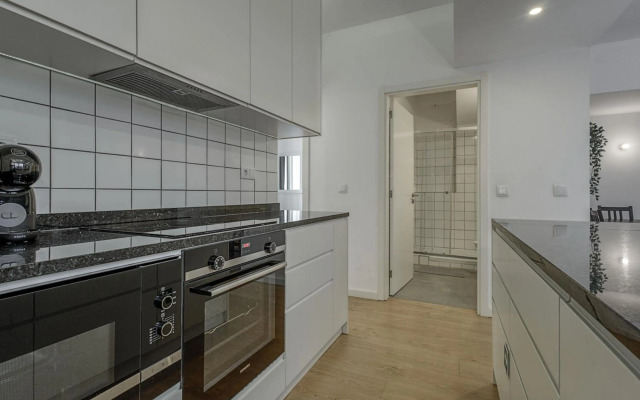 Travel and Live Apartments