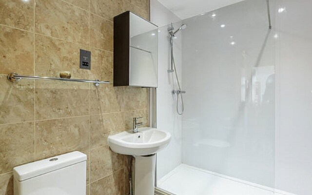 Luxury Central Newcastle Apartment 23
