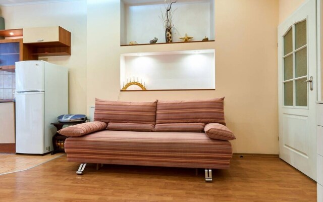 Апартаменты Home-Hotel, ул. Волошская, 51