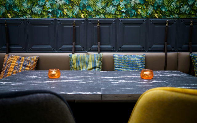 Leonardo Antwerpen Hotel - Image 3