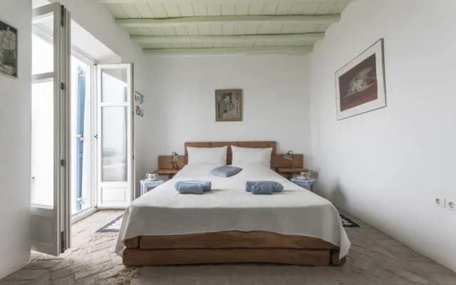 Villa Cycladic Breeze Tranquil & Private