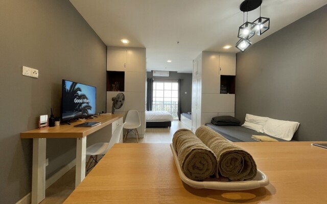 Kampar Champs Elysees 4pax Homestay