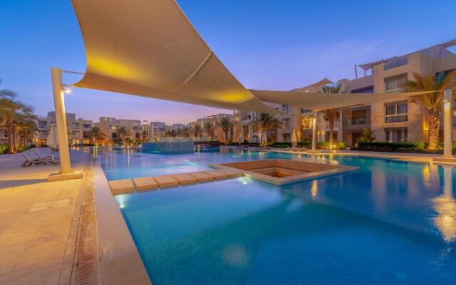 Elegant 2-Bedroom Apartment in Mangroovy, Pool & Beach