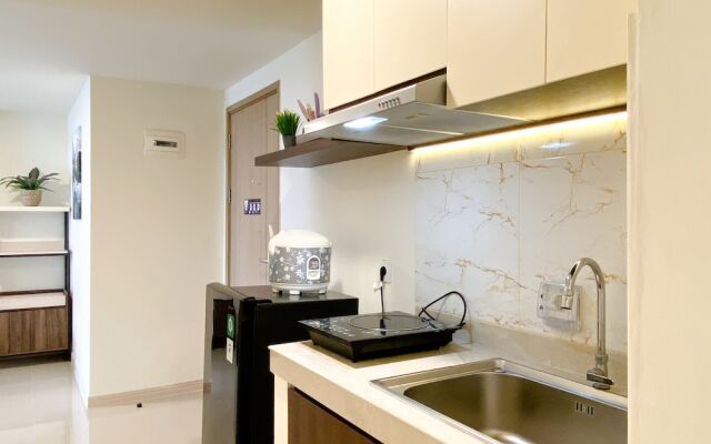 Spacious And Homey 2Br At Meikarta Apartment