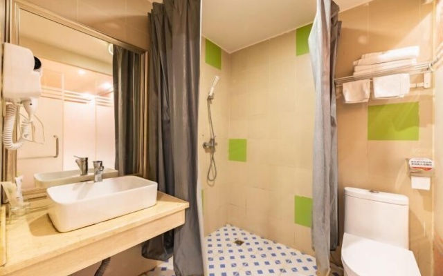 Guangzhou Fengzhihuang Hotel – Bathroom – Guangzhou