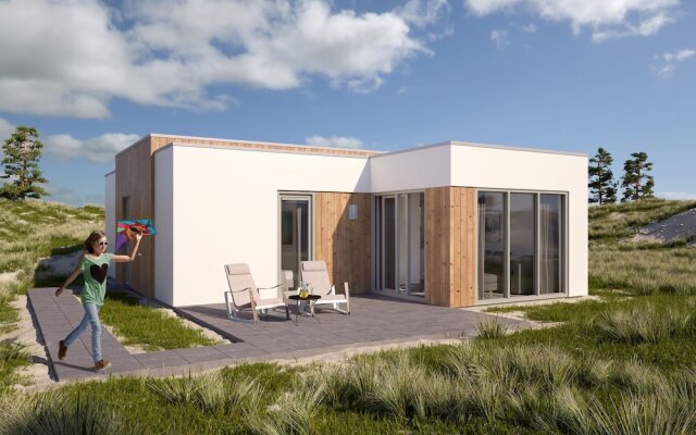 Modern Bungalow With two Bathrooms, 500 m. From the Beach