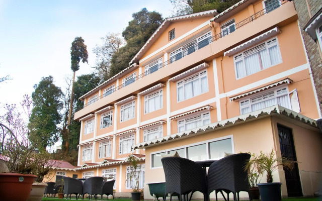 Summit Oakden Resort Mall Road