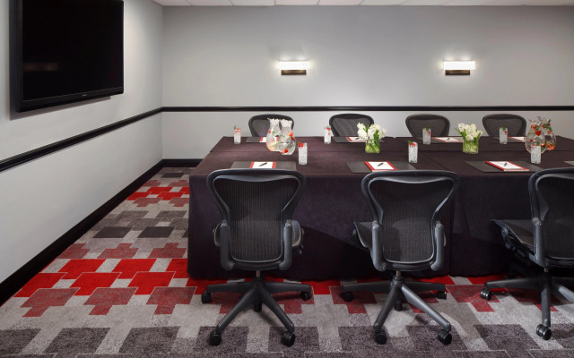 Pennyweight Hotel Boston, Curio Collection by Hilton