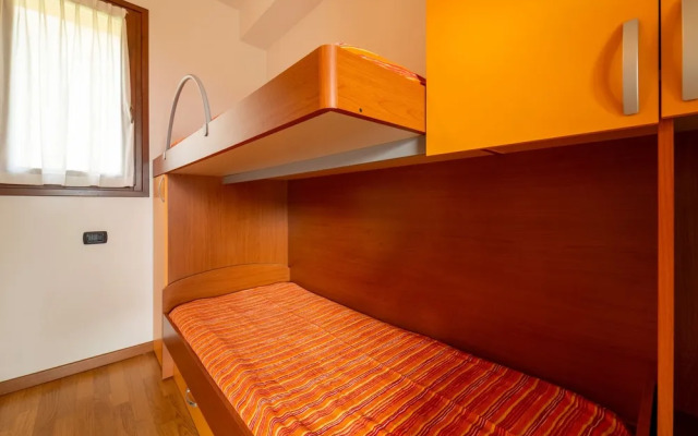 Willow Apartment with Lakeview