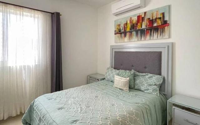 Prime Location House at Cerritos Great Price