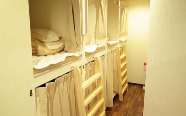 Okubo bnbplus Capsule hotel Mix dormitory