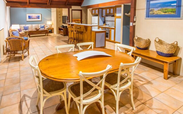 Whalers Cove Villas