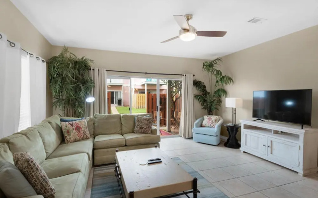Gulf Walk 606