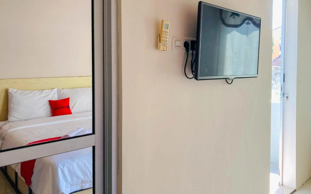 RedDoorz Plus near Lippo Plaza Yogyakarta