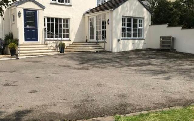 Lynwood House Self Contained Studio