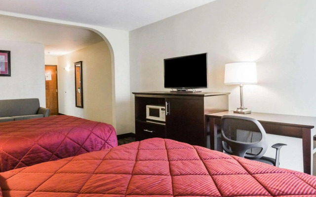 Quality Inn & Suites North Montgomery