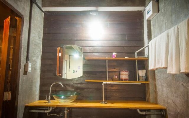 Baan Tang Homestay