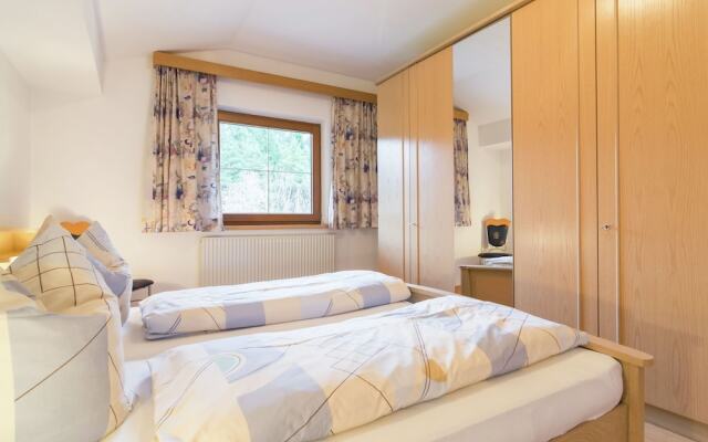 Contemporary Apartment in Kampl near Ski Area