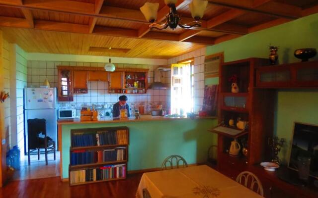 Kutaisi Center Guesthouse