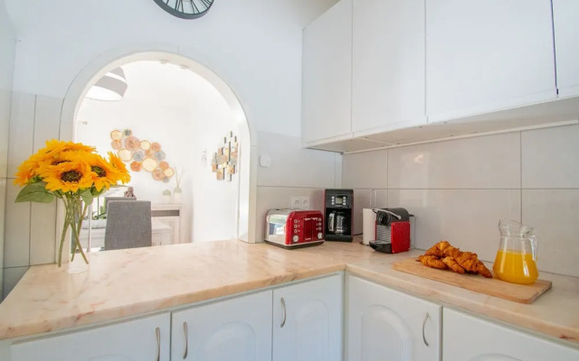 99 ADM Casa Mendes Fabulous Townhouse With Share