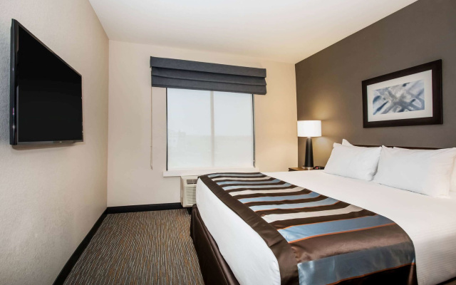 City Express by Marriott Denver Airport