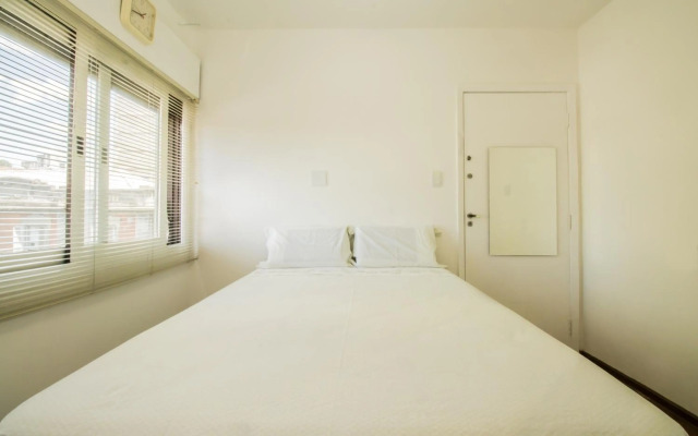 Apartamento aconchegante com estacionamento na 25 de março