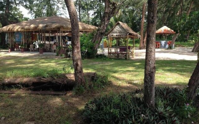 Sand Beach Bungalow