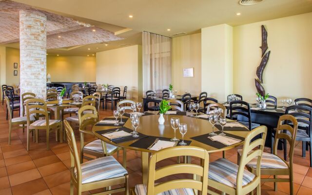 Resort Calheta Beach - All Inclusive