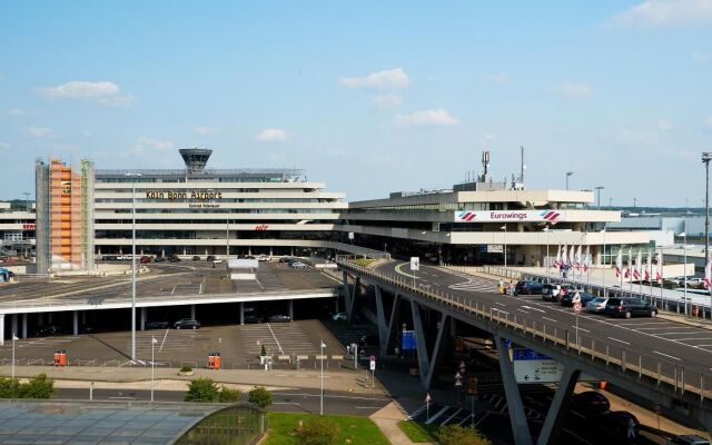 Moxy Cologne Bonn Airport