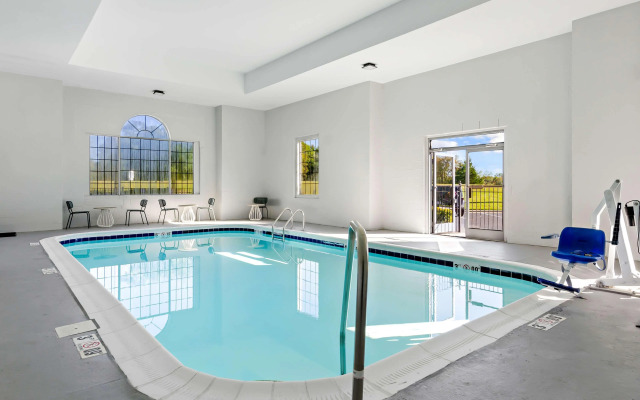 Spark by Hilton Winston-Salem University