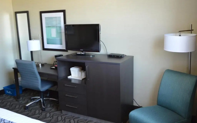 Days Inn - Sudbury