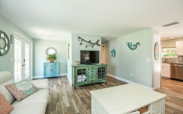 Blue Lagoon by SKLRP