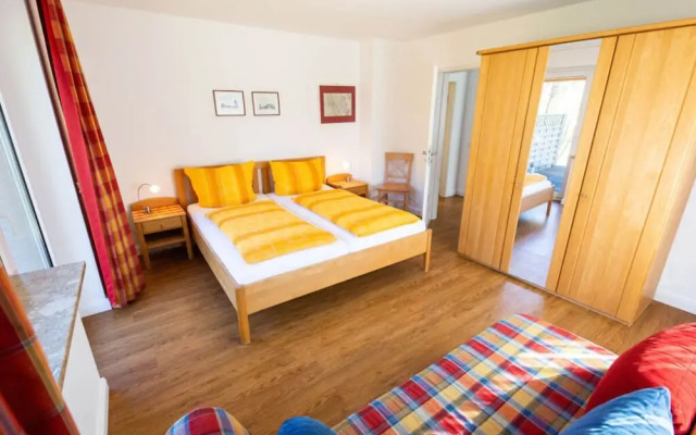 Pleasant Apartment in Suddorf