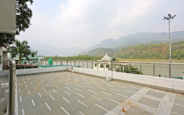 OYO 2767 Hotel Ganga Darshan 2