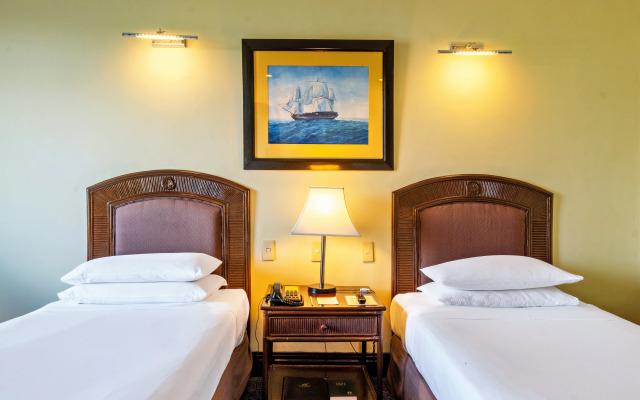 Waterfront Cebu City Hotel & Casino