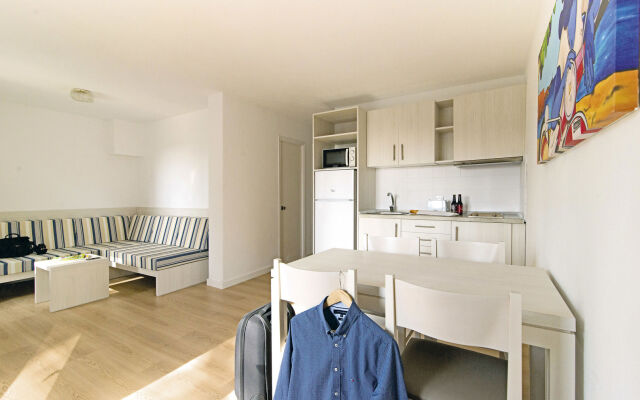 Apartamentos Cala Blanca