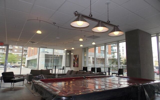 Fastlane Suites Rouleau