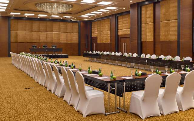 Radisson Blu Hotel & Convention Center, Alexandria