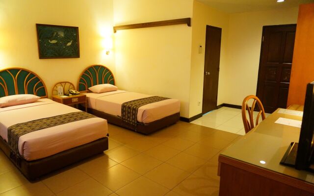 Losari Beach Inn