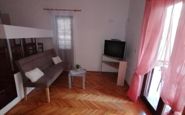 Apartments Glibić