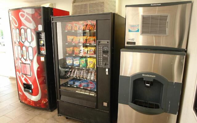 Motel 6 Hattiesburg, MS