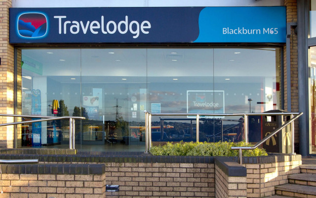 Travelodge Blackburn M65